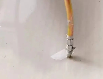 绛县瓷砖空鼓维修公司专业解答在瓷砖铺贴过程中，如果使用的砂料过粗（如全部使用了粗砂），可能会导致以下问题